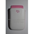 Оригинальный чехол Blackberry 9800. Белый + розовый