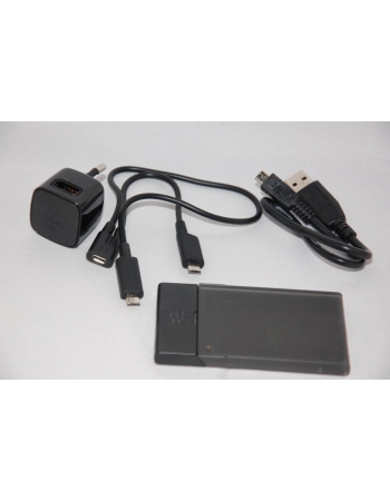 Комплект зарядное устройство Blackberry 9900 9930 + кабель + зарядка аккумулятора. Оригинал