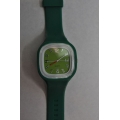 Силиконовые часы темно-зеленый цвет